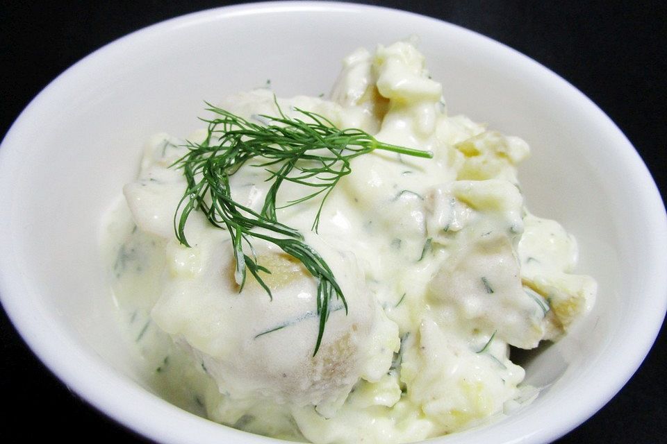 Fixe Schmand-Drillinge mit Dill und Knoblauch