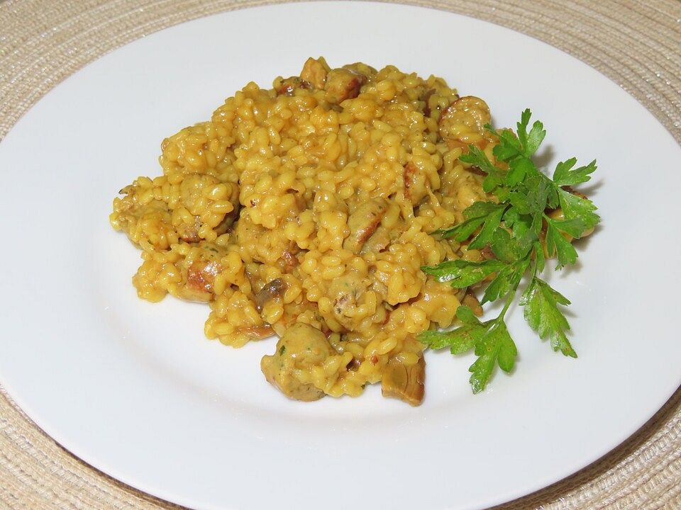 Risotto mit Bratwurst und Pilzen von milz-alfred| Chefkoch