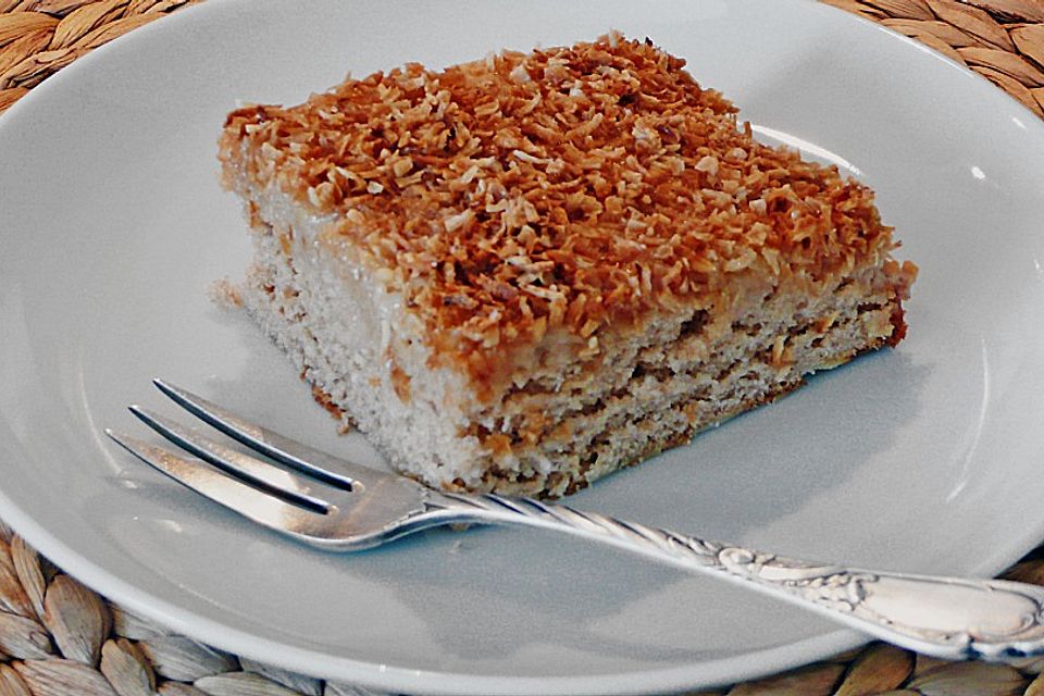 Kokoskuchen mit Guss