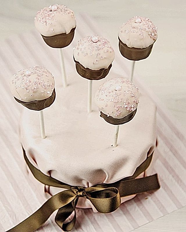 Chocolate Cupcake Cake Pops
