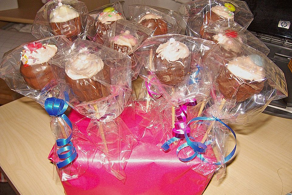 Chocolate Cupcake Cake Pops