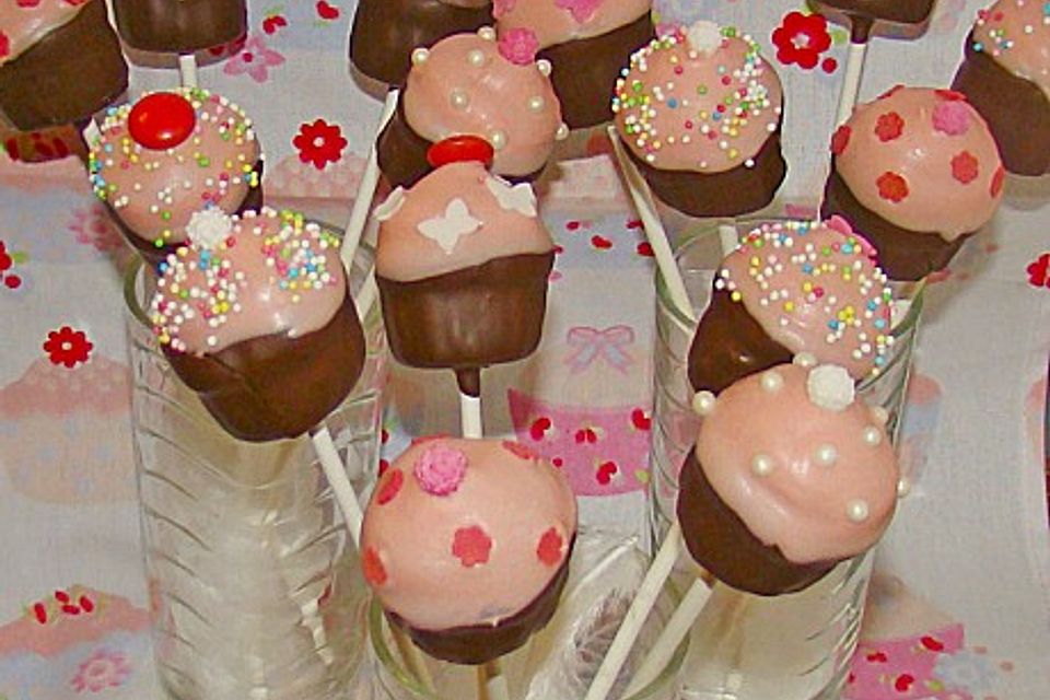 Chocolate Cupcake Cake Pops