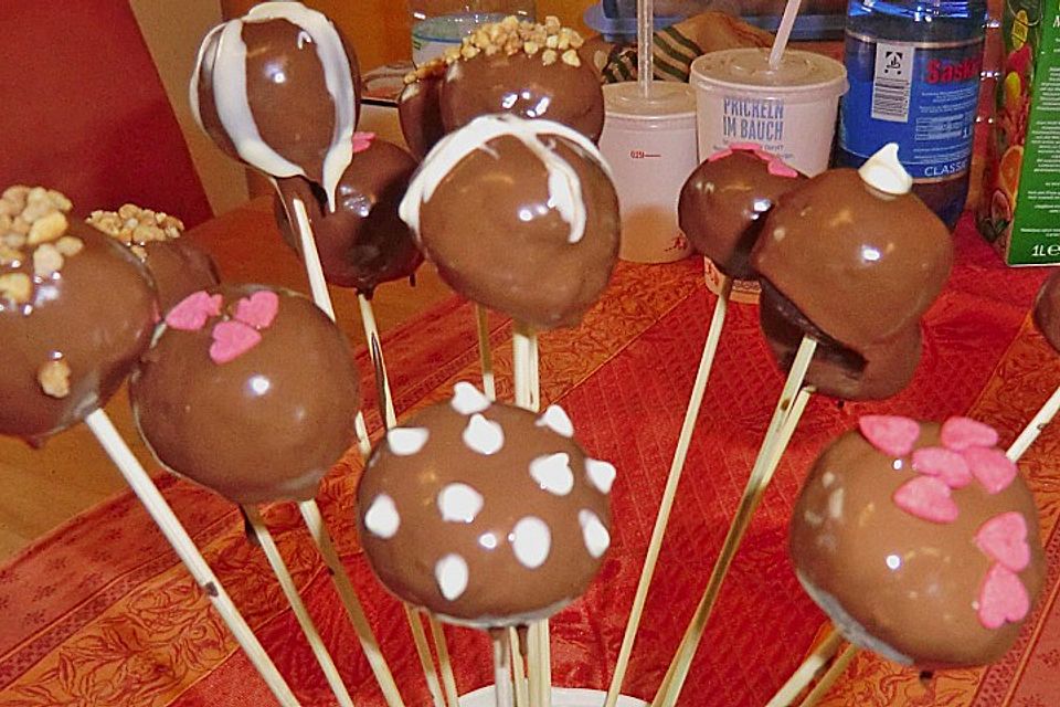 Chocolate Cupcake Cake Pops