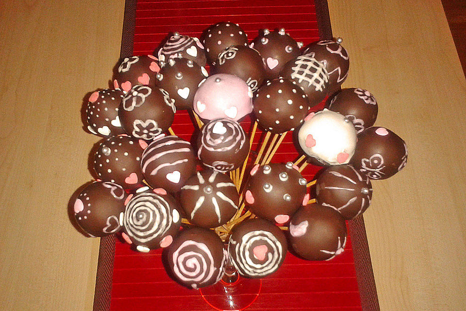 Chocolate Cupcake Cake Pops