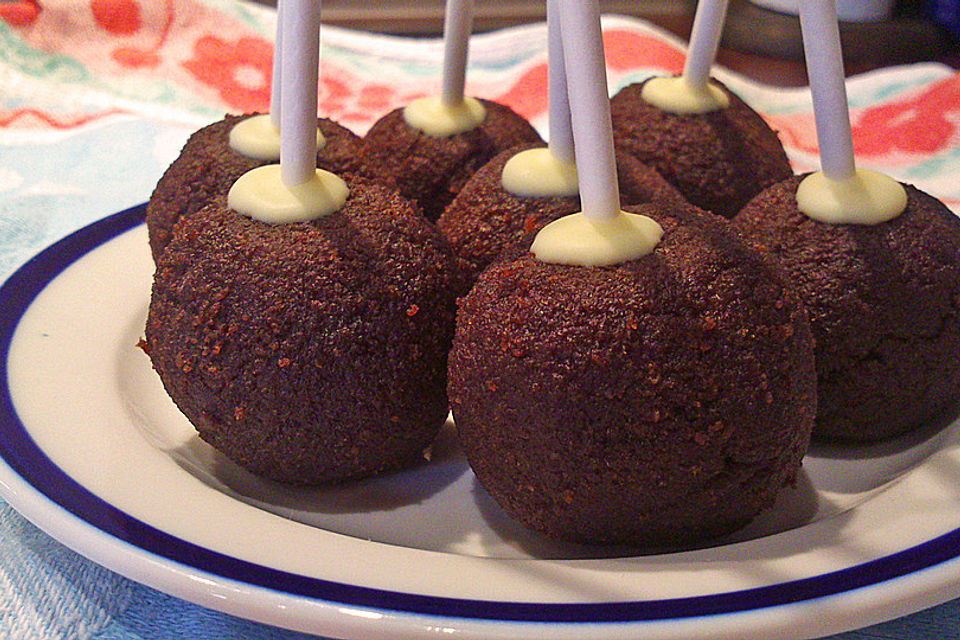 Chocolate Cupcake Cake Pops