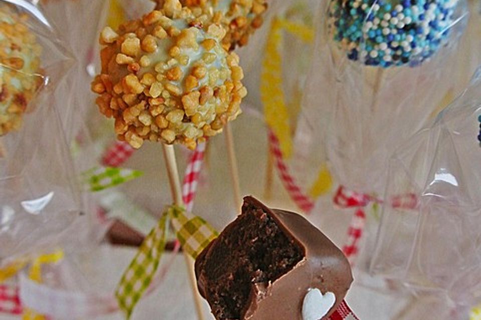 Chocolate Cupcake Cake Pops