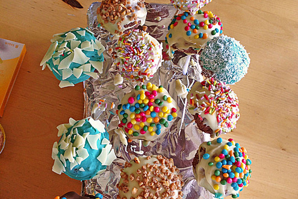 Chocolate Cupcake Cake Pops