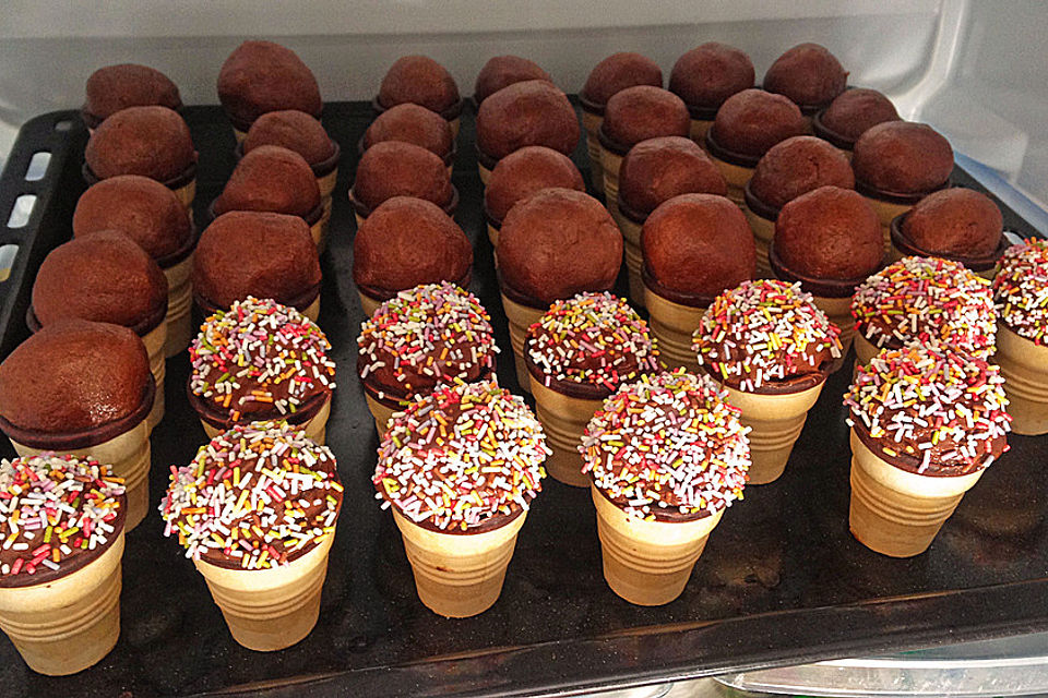 Chocolate Cupcake Cake Pops