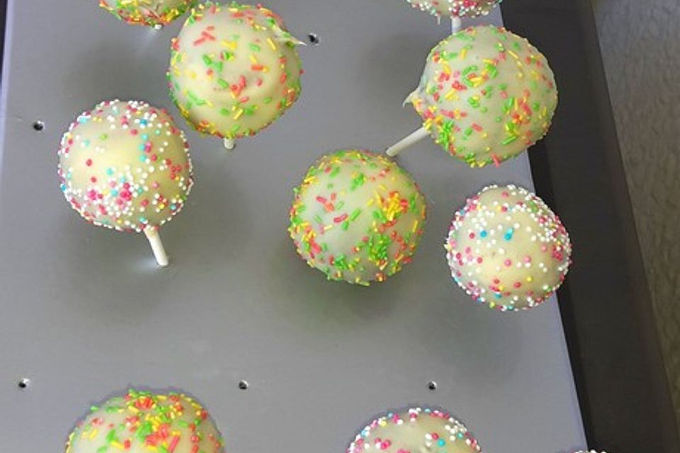 Chocolate Cupcake Cake Pops