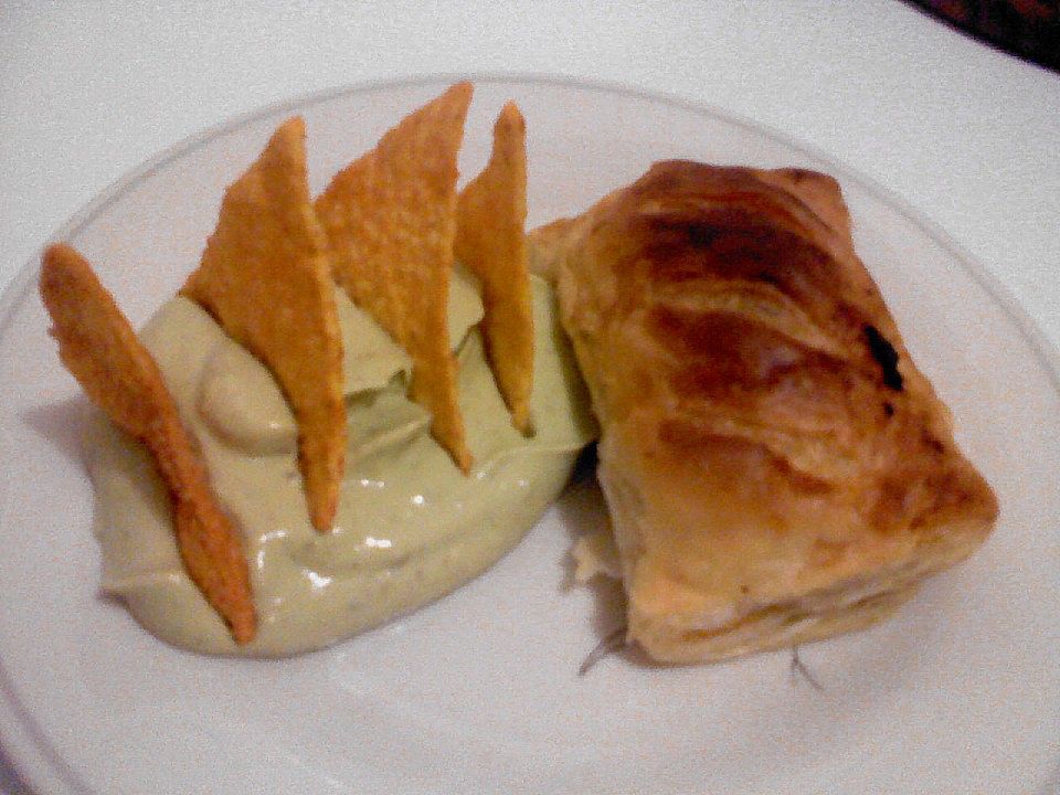 Blätterteigtaschen mit Hackfüllung von Pantherlilith| Chefkoch Blätterteigtaschen mit Hackfüllung von Pantherlilith| Chefkoch