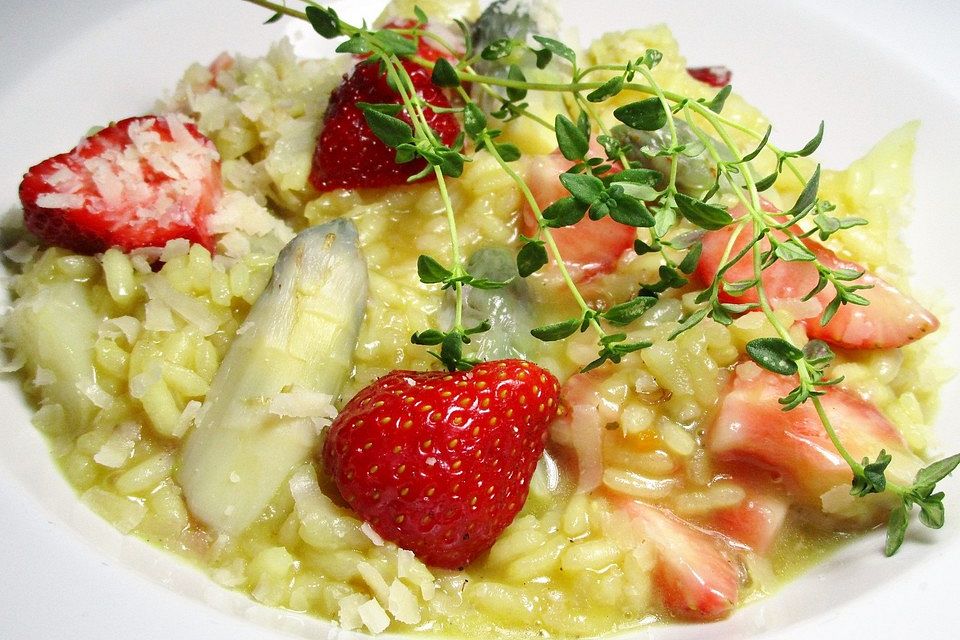 Spargel-Erdbeer-Risotto