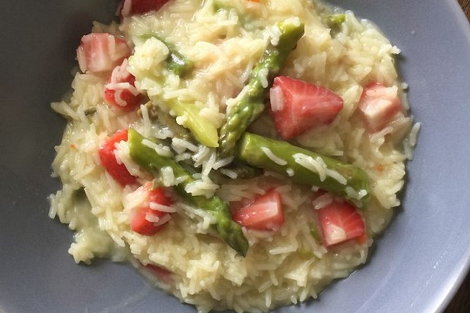 Spargel-Erdbeer-Risotto