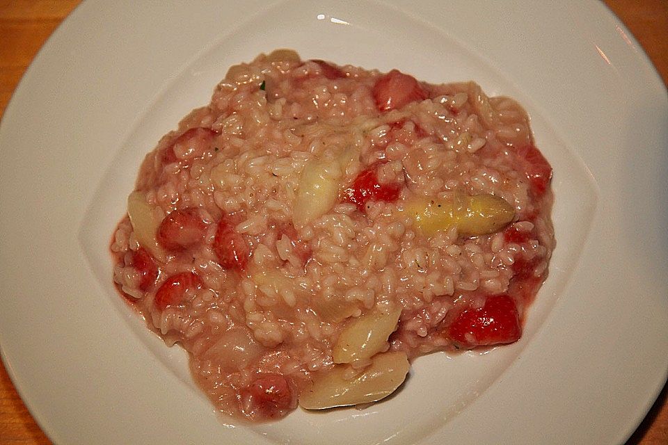 Spargel-Erdbeer-Risotto