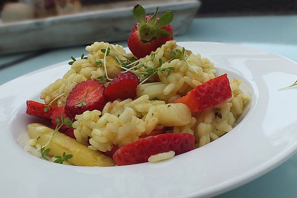 Spargel-Erdbeer-Risotto