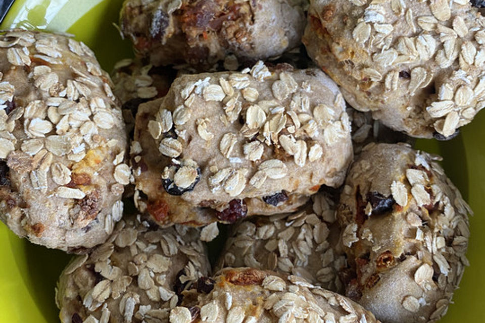 Müslibrötchen oder Müslibrot wie vom Bäcker