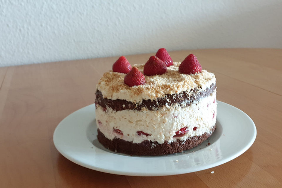 Erdbeer-Kokos-Torte