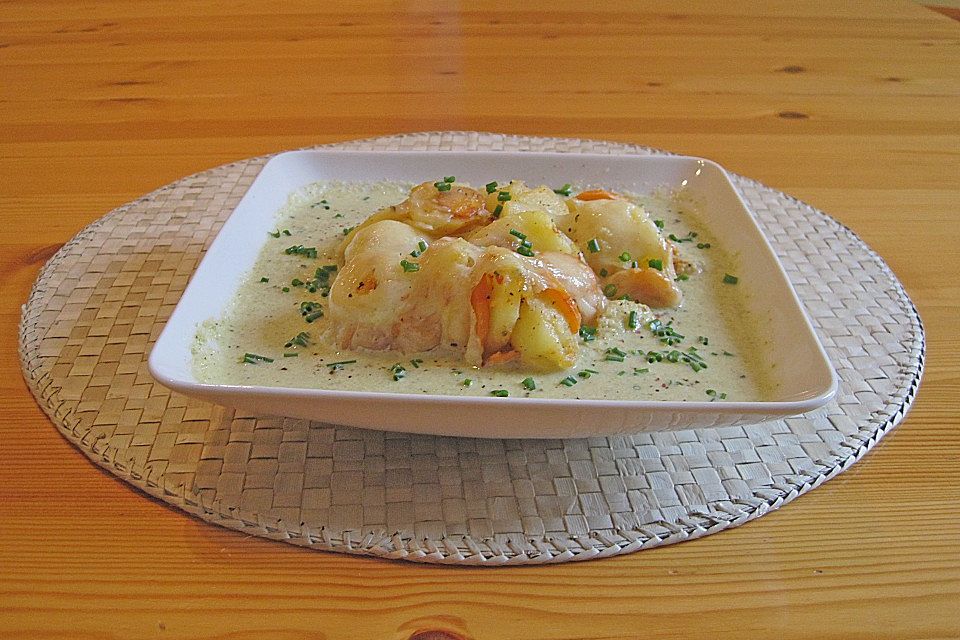 Essiggurkerlsuppe mit scharfen, überbackenen Karotten-Kartoffeln