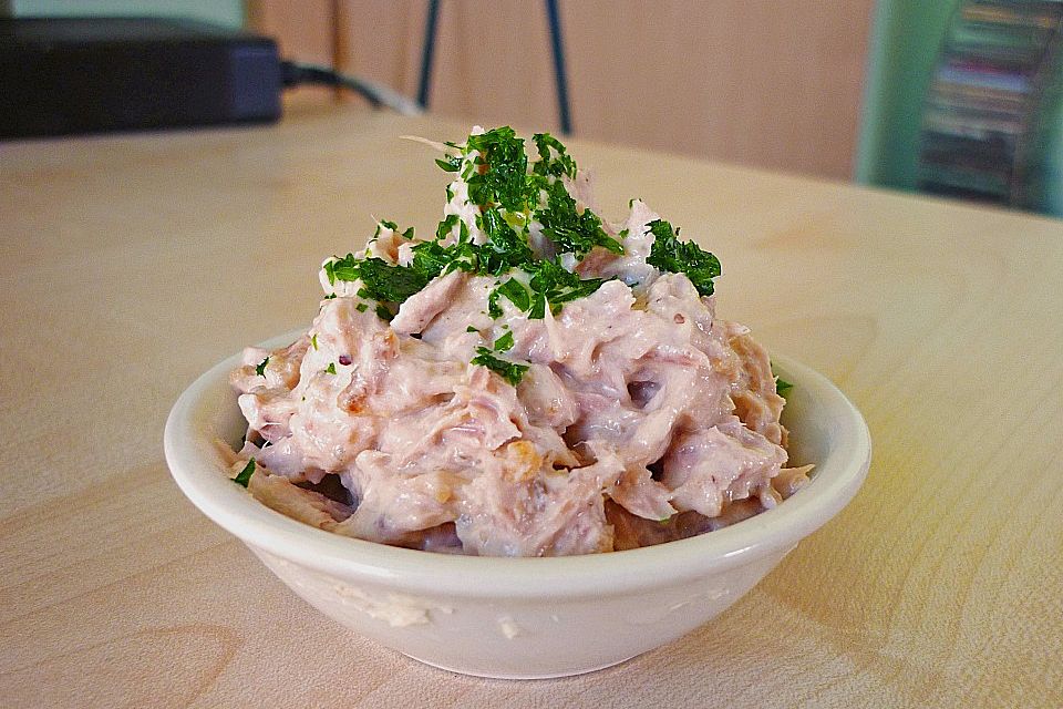 Thunfisch-Dip mit Röstzwiebeln