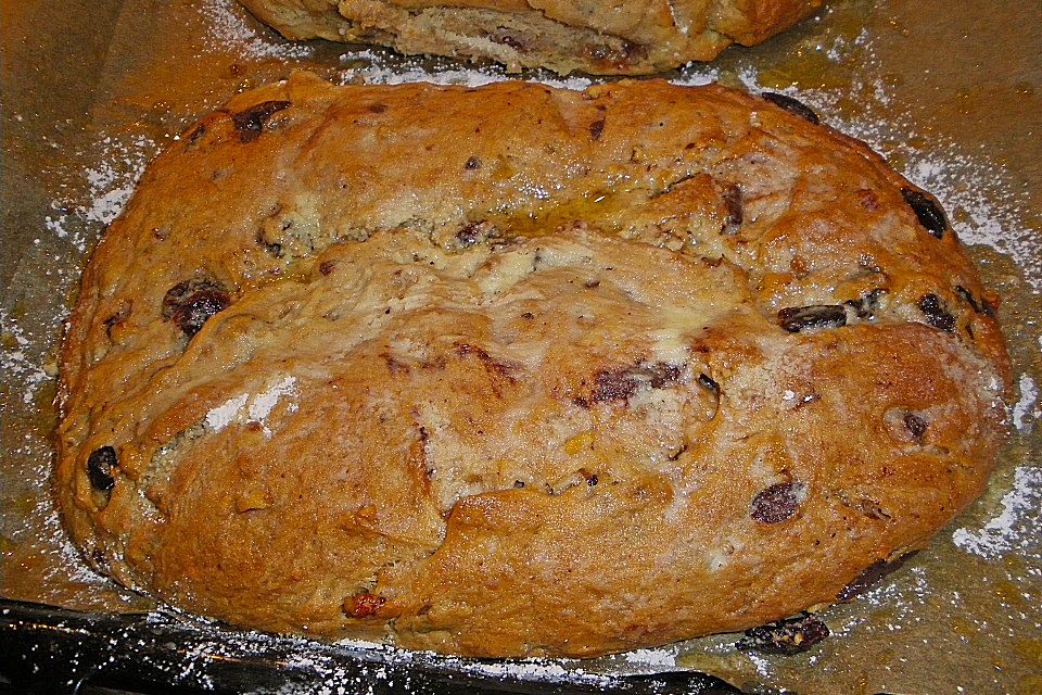 Cranberry-Pecannuss Stollen