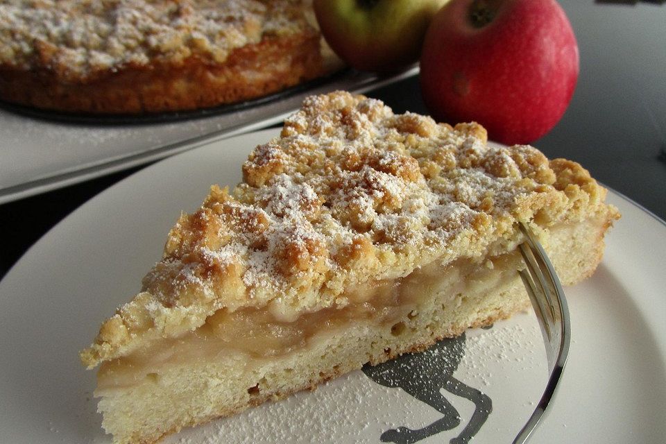 Apfelmus-Streusel-Blechkuchen