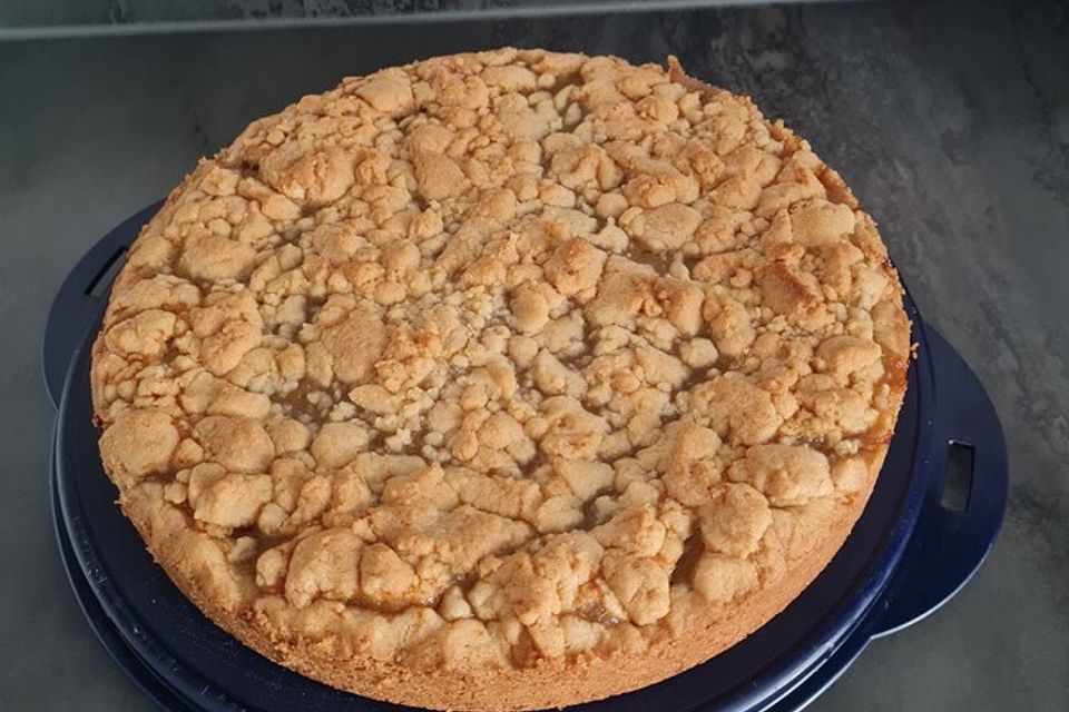 Apfelmus-Streusel-Blechkuchen