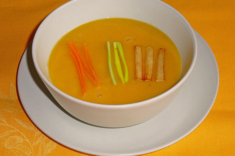 Möhren-Kartoffel-Suppe