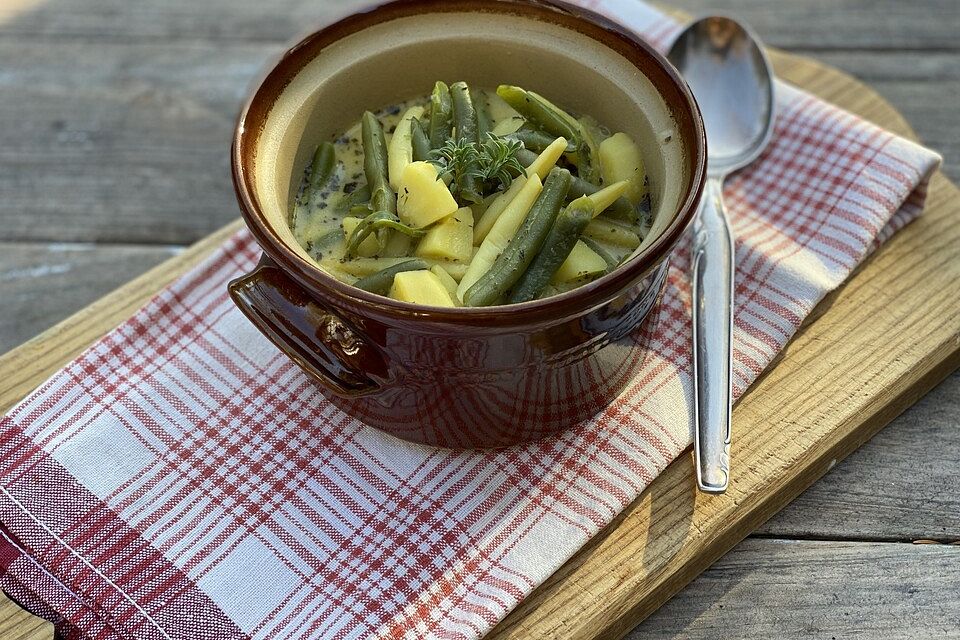 Vegetarischer Eintopf mit grünen Bohnen