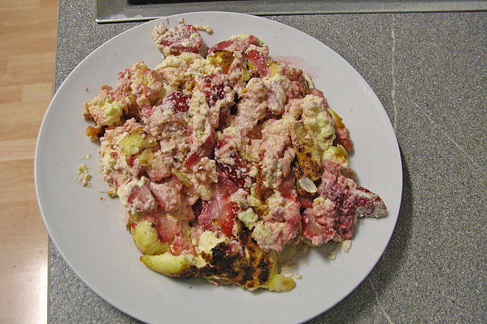 Quark-Reis-Auflauf mit Erdbeeren