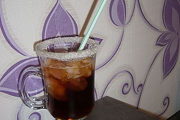 Erfrischender Cola-Kirsch Slush