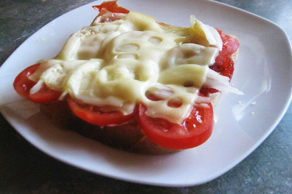 ToMaTiTo Tomatentoast