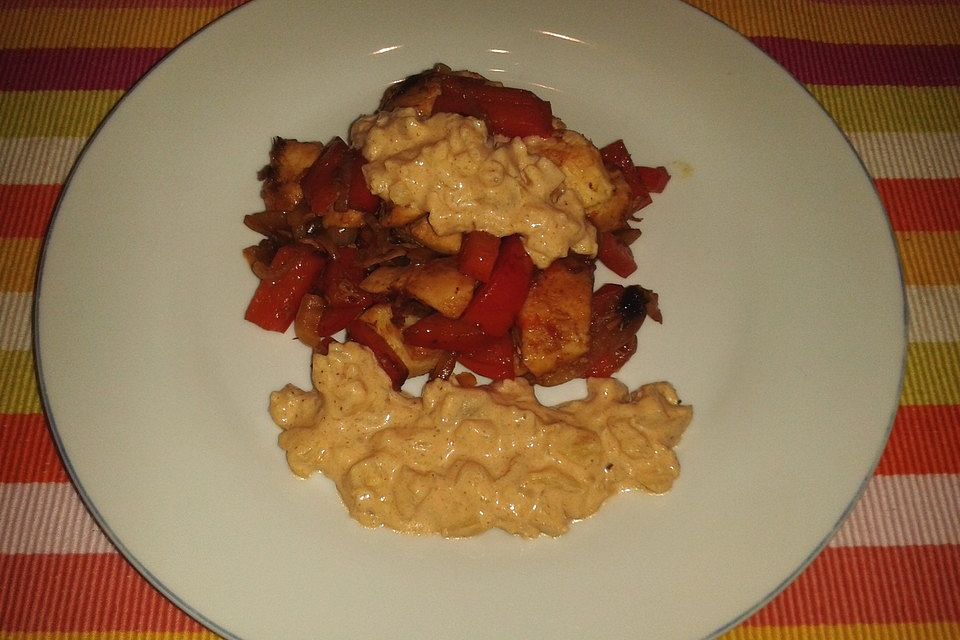 Paprika-Hähnchenpfanne mit Mangosauce