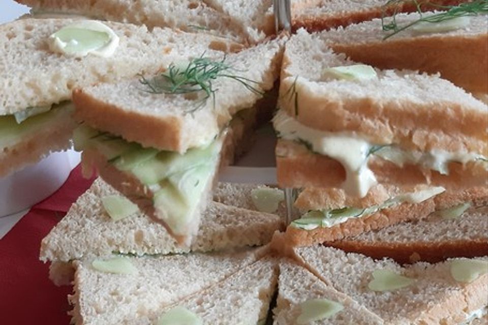 Englisches Gurkensandwich