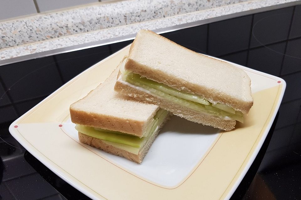 Englisches Gurkensandwich