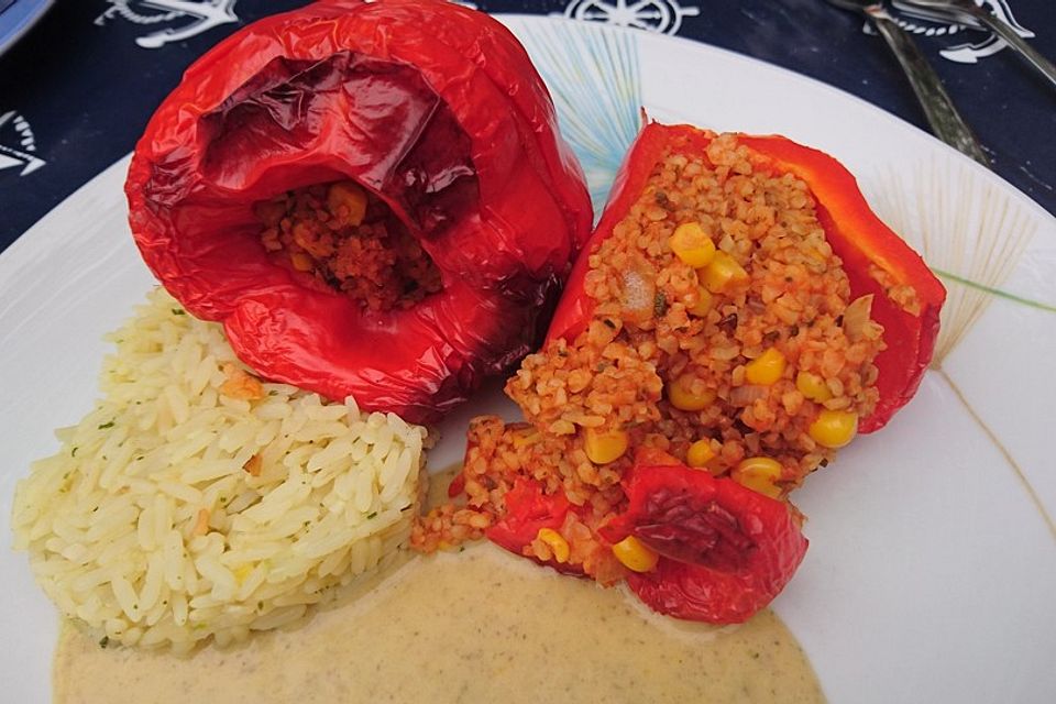 Gefüllte Paprika, vegetarisch