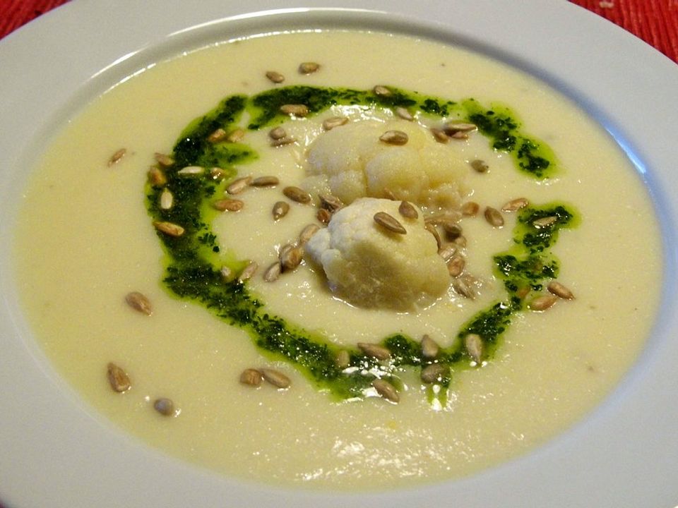 Blumenkohlsuppe mit Petersilienöl von LadyLily| Chefkoch