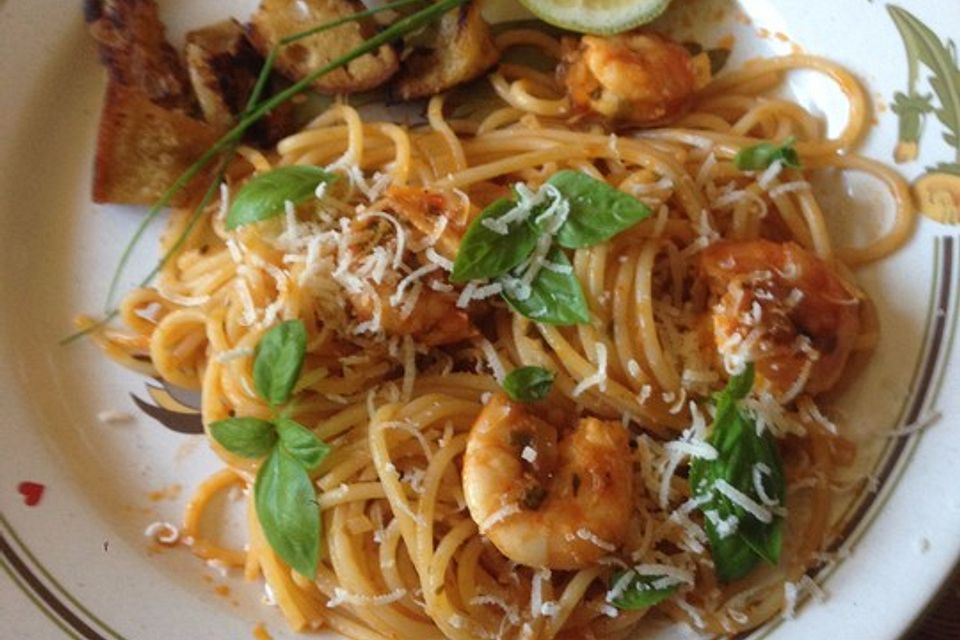 Spaghetti aglio olio e scampi