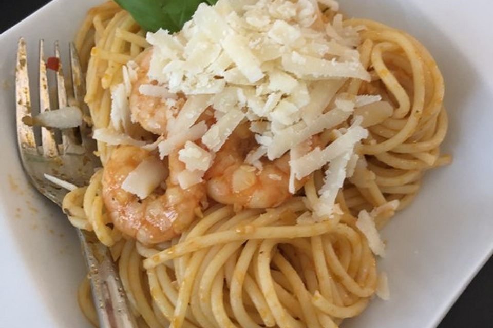 Spaghetti aglio olio e scampi