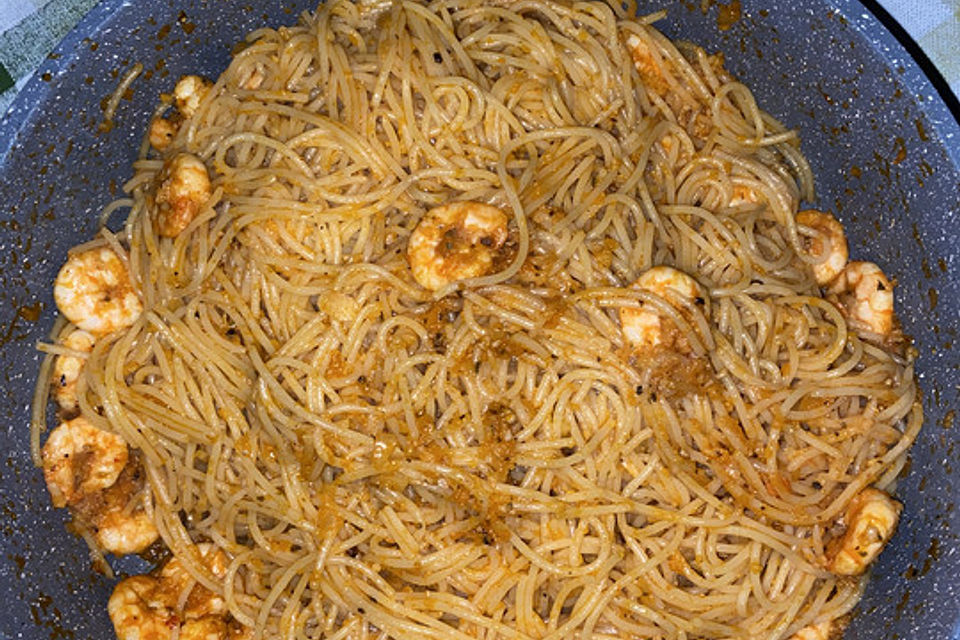 Spaghetti aglio olio e scampi