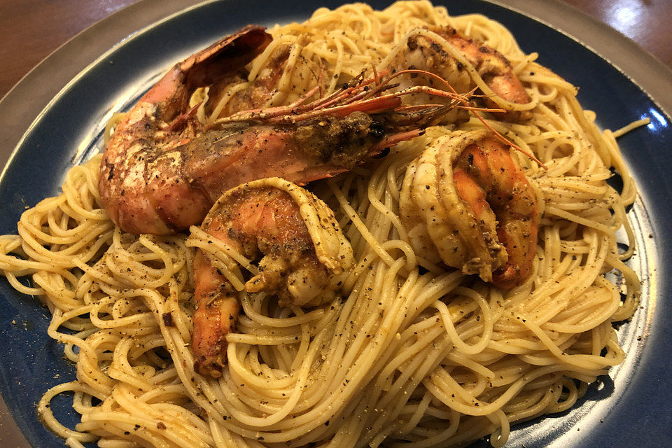 Spaghetti aglio olio e scampi