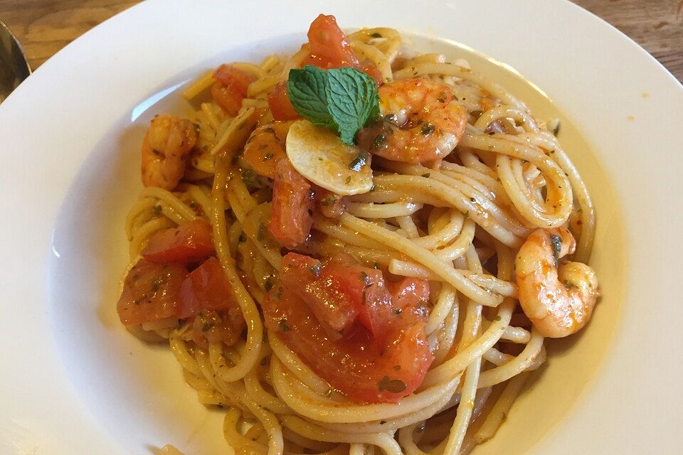 Spaghetti aglio olio e scampi