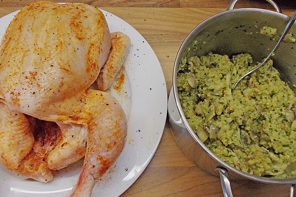 Gefülltes Bulgur-Hähnchen mit Backkartoffeln