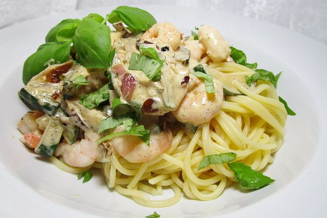 Spaghetti mit Zucchinistreifen, scharf von Iserlohner| Chefkoch