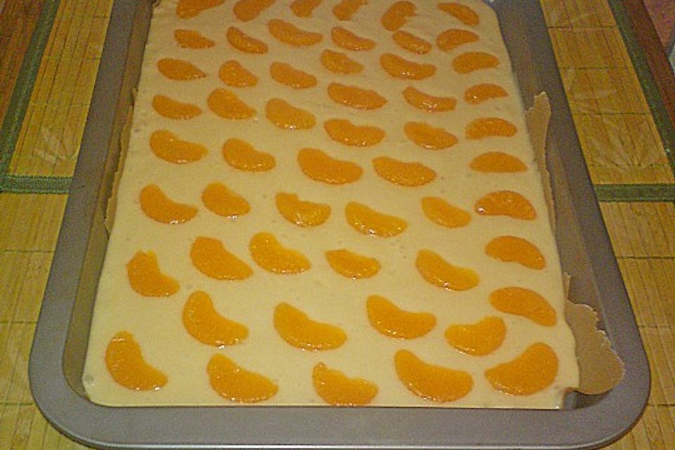 Früchtekuchen mit Mandarinen vom Blech Früchtekuchen mit Mandarinen vom Blech