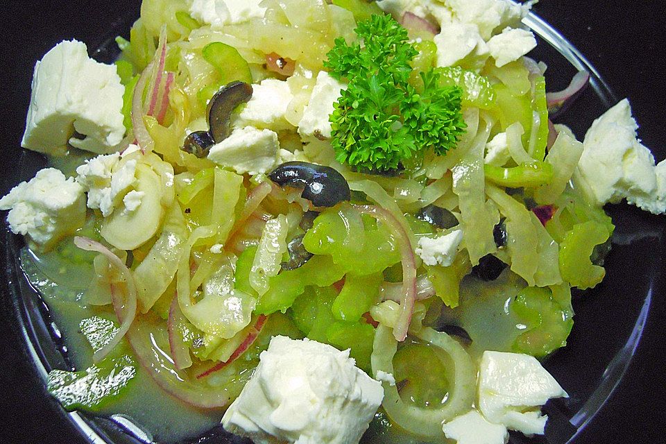 Sellerie-Fenchel-Feta-Salat