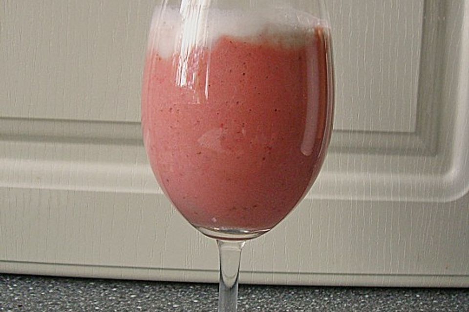 Erdbeer-Kokosmilch-Shake