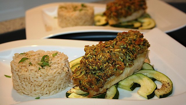 Hähnchenbrustfilet mit Zucchinikruste von KleinSisi Hähnchenbrustfilet mit Zucchinikruste von KleinSisi