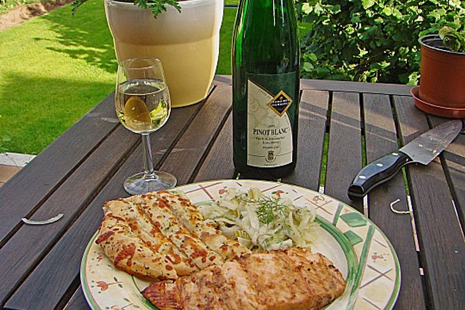 Gegrillte Filets vom Lachs auf Fenchelgemüse