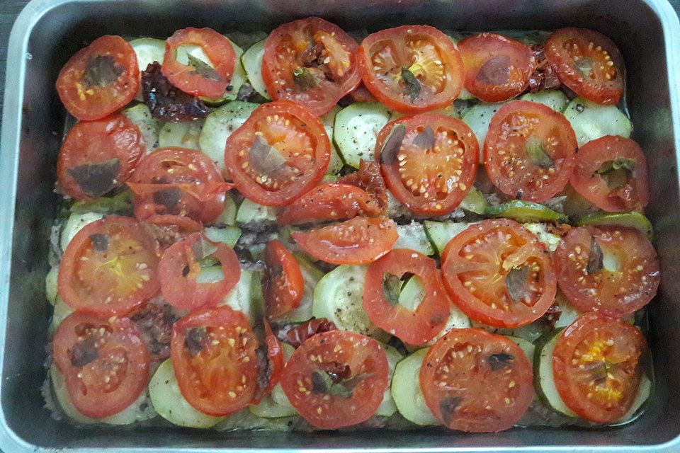 Arabischer Hack-Kartoffel-Tomaten-Auflauf