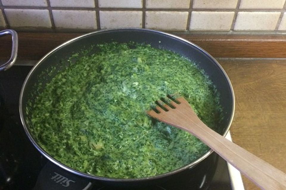 Pasta mit Garnelen in Spinat-Frischkäse-Sauce