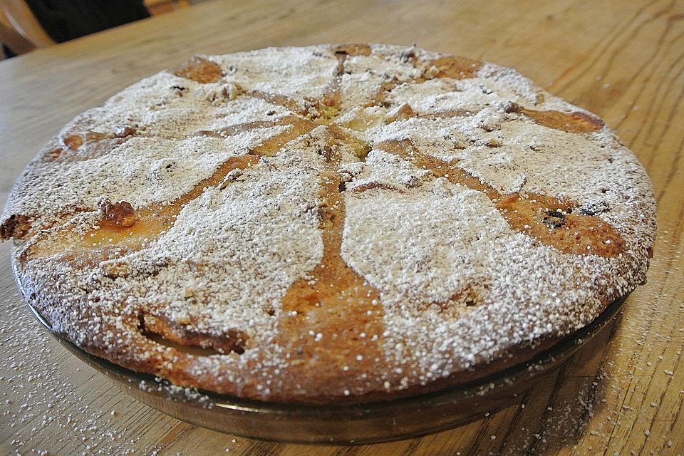 Apple Cake with Cinnamon Glaze